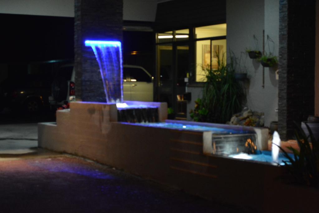 Alabaster Motor Inn 타리 외부 사진